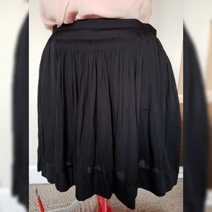 Pleated layered mini